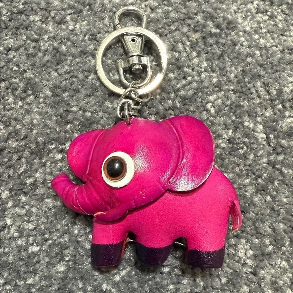 Artisan Elephant Keychain Bag Charm Pink‎ Genuine Leather NWOT